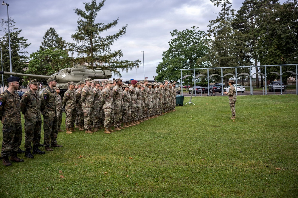 German Navy Administers Coveted Armed Forces Proficiency Badge Testing in Wiesbaden