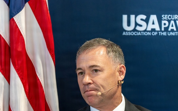 Army leaders discuss transatlantic industrial cooperation at Eurosatory 2026