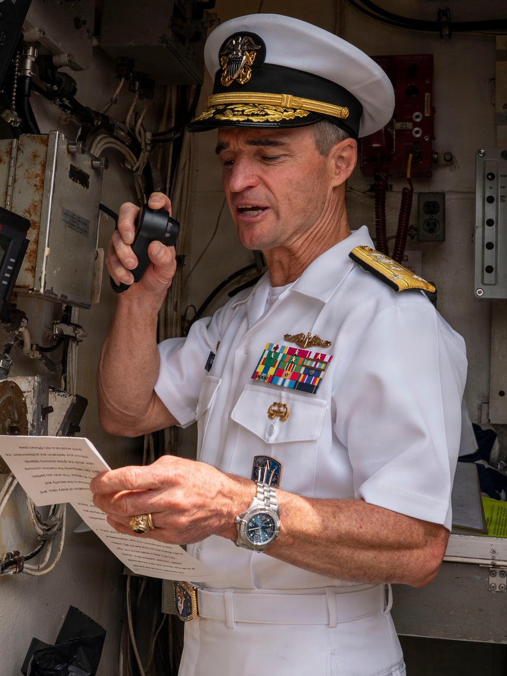 Commander, U.S 2nd Fleet Visits USS Lasen (DDG 82)