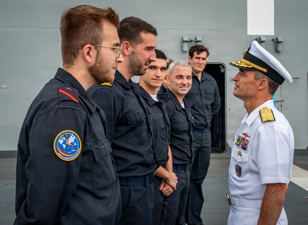 Commander, U.S 2nd Fleet Visits Juan Carlos I (L 61)
