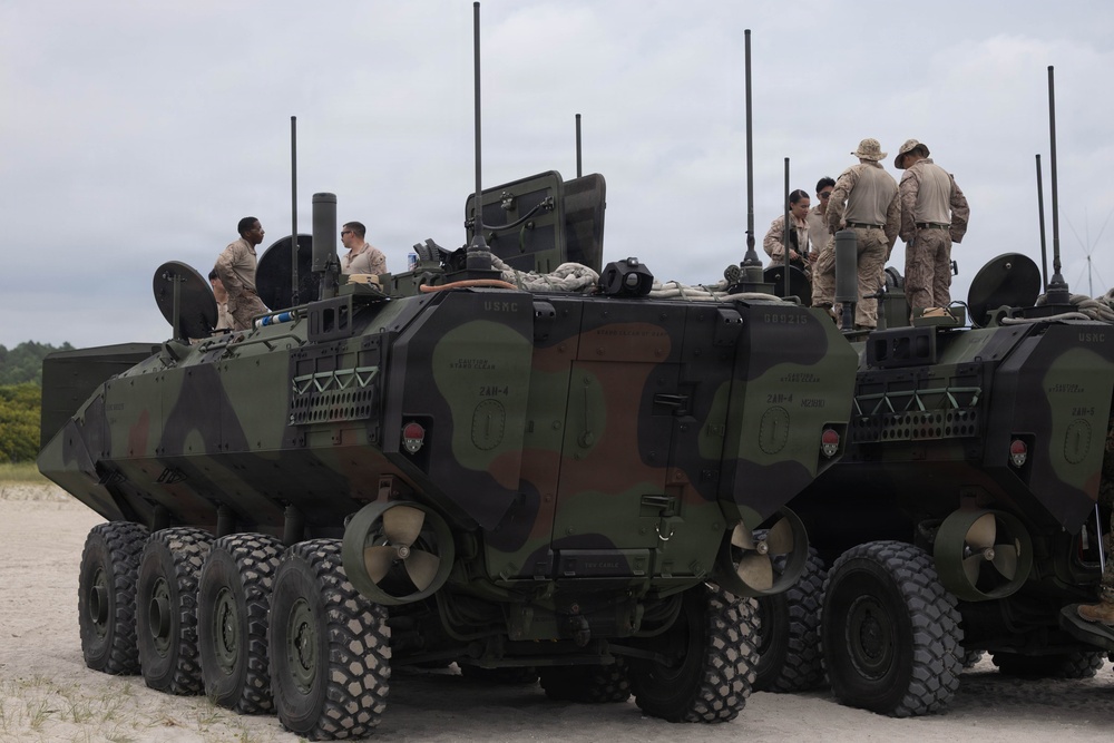 26th Marine Expeditionary Unit’s Type Amphibious Commander’s Training | LCAC Offload at MCB Camp Lejeune