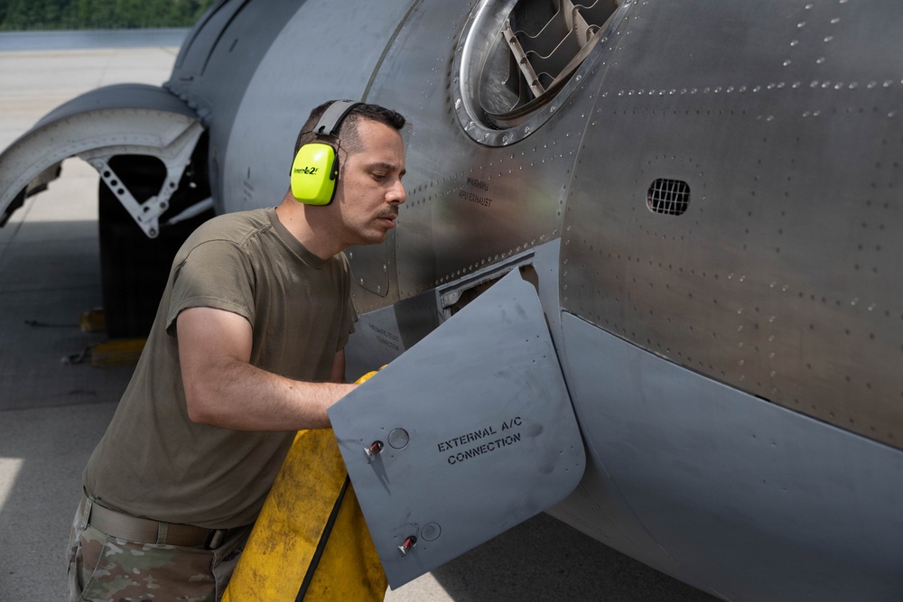Maintenance operations with the 105th AMXS