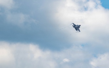 Virginia Air National Guard F-22 Raptors Train Alongside Finnish F-35s at Ebbing ANGB