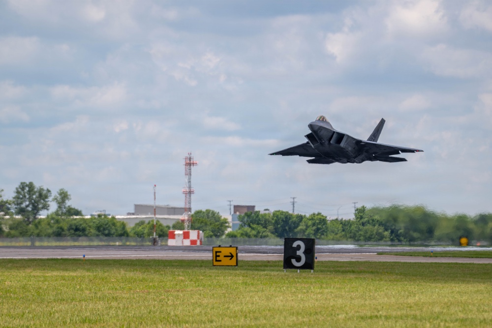 Virginia Air National Guard F-22 Raptors Train Alongside Finnish F-35s at Ebbing ANGB