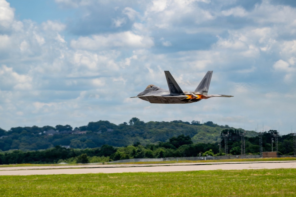 Virginia Air National Guard F-22 Raptors Train Alongside Finnish F-35s at Ebbing ANGB