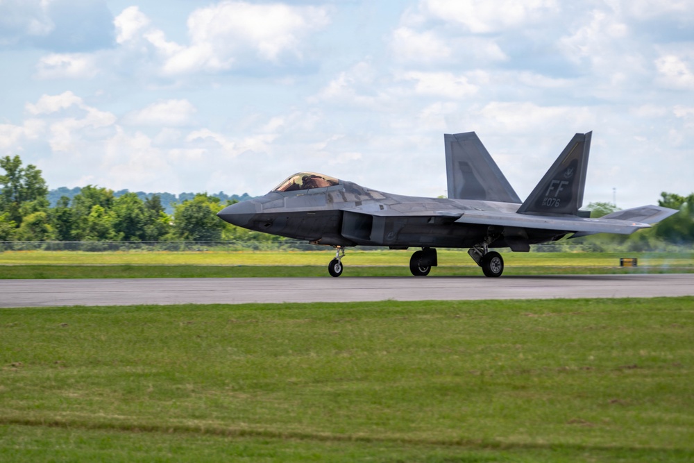 Virginia Air National Guard F-22 Raptors Train Alongside Finnish F-35s at Ebbing ANGB