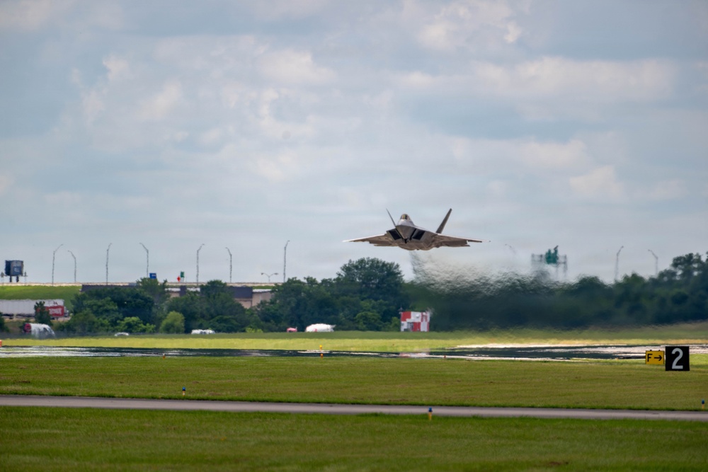Virginia Air National Guard F-22 Raptors Train Alongside Finnish F-35s at Ebbing ANGB