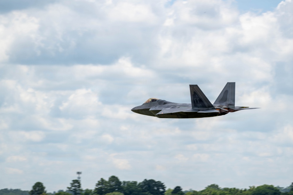 Virginia Air National Guard F-22 Raptors Train Alongside Finnish F-35s at Ebbing ANGB