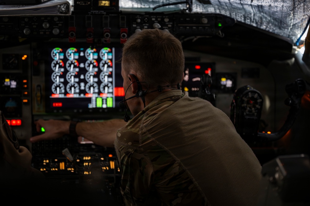 KC-135 refuels F-35s in CENTCOM