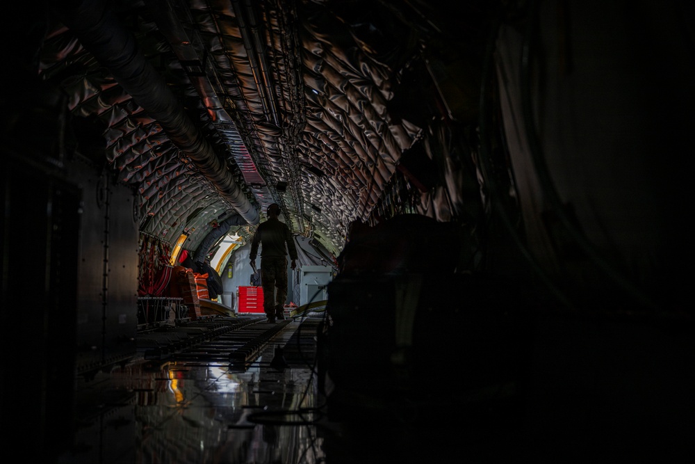 KC-135 refuels F-35s in CENTCOM