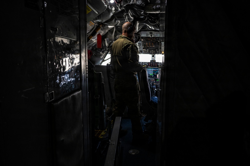 KC-135 refuels F-35s in CENTCOM