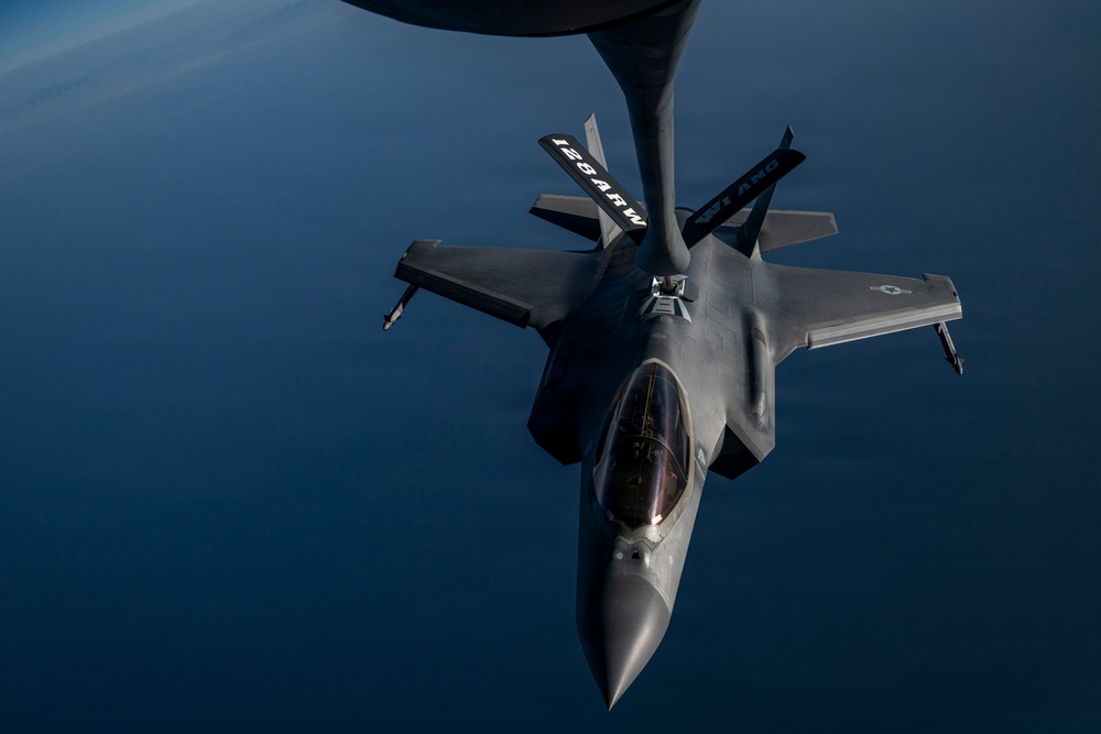KC-135 refuels F-35s in CENTCOM