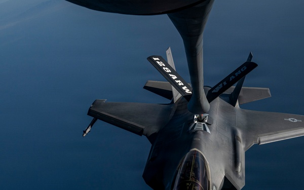 KC-135 refuels F-35s in CENTCOM