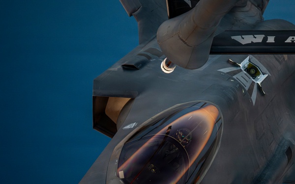 KC-135 refuels F-35s in CENTCOM