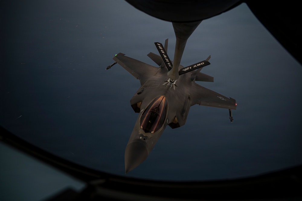 KC-135 refuels F-35s in CENTCOM
