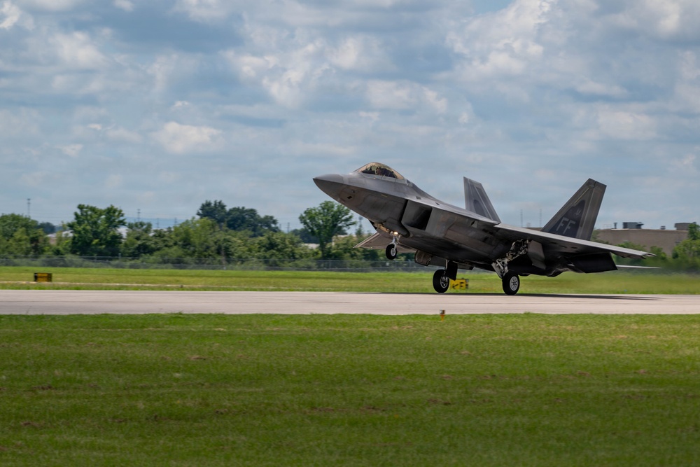 Virginia Air National Guard F-22 Raptors Train Alongside Finnish F-35s at Ebbing ANGB