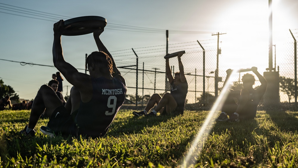 Kansas State University Football Team visits Fort Riley