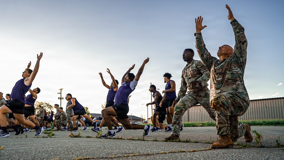 Kansas State University Football Team visits Fort Riley
