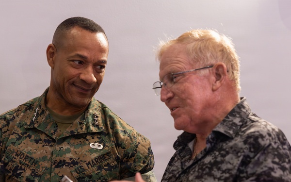 II MEF dedicates building in honor of Gen. Alfred M. Gray Jr.