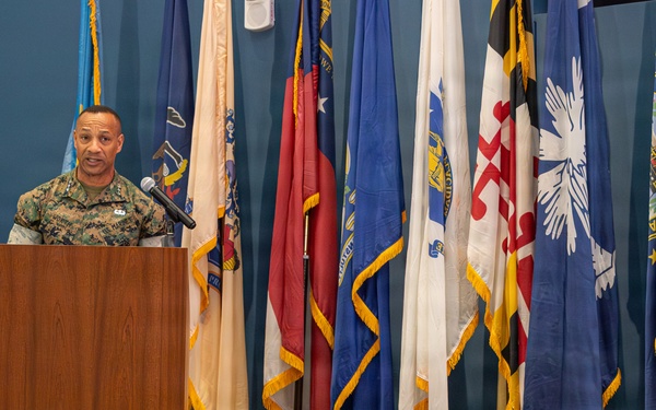 II MEF dedicates building in honor of Gen. Alfred M. Gray Jr.