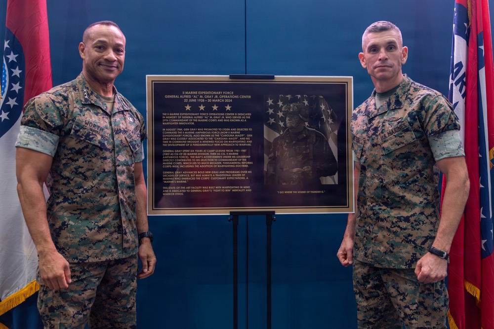 II MEF dedicates building in honor of Gen. Alfred M. Gray Jr.