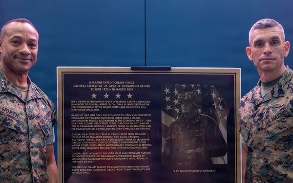 II MEF dedicates building in honor of Gen. Alfred M. Gray Jr.