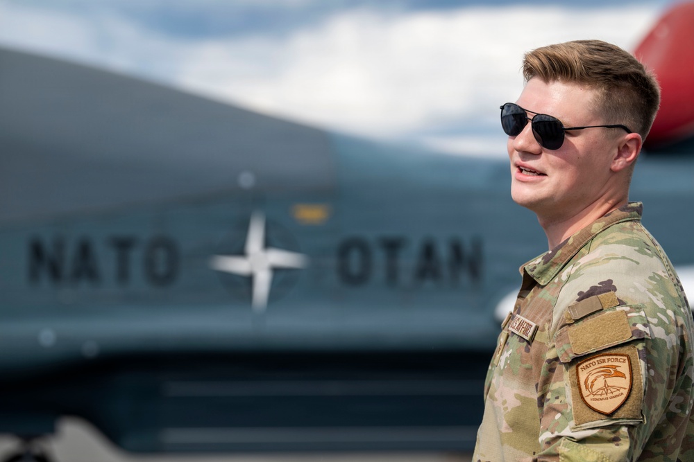 NISRF hosts RQ-4D Phoenix tours for 493 FS, FGS personnel during RAFL26