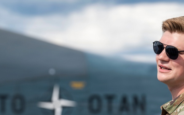 NISRF hosts RQ-4D Phoenix tours for 493 FS, FGS personnel during RAFL26