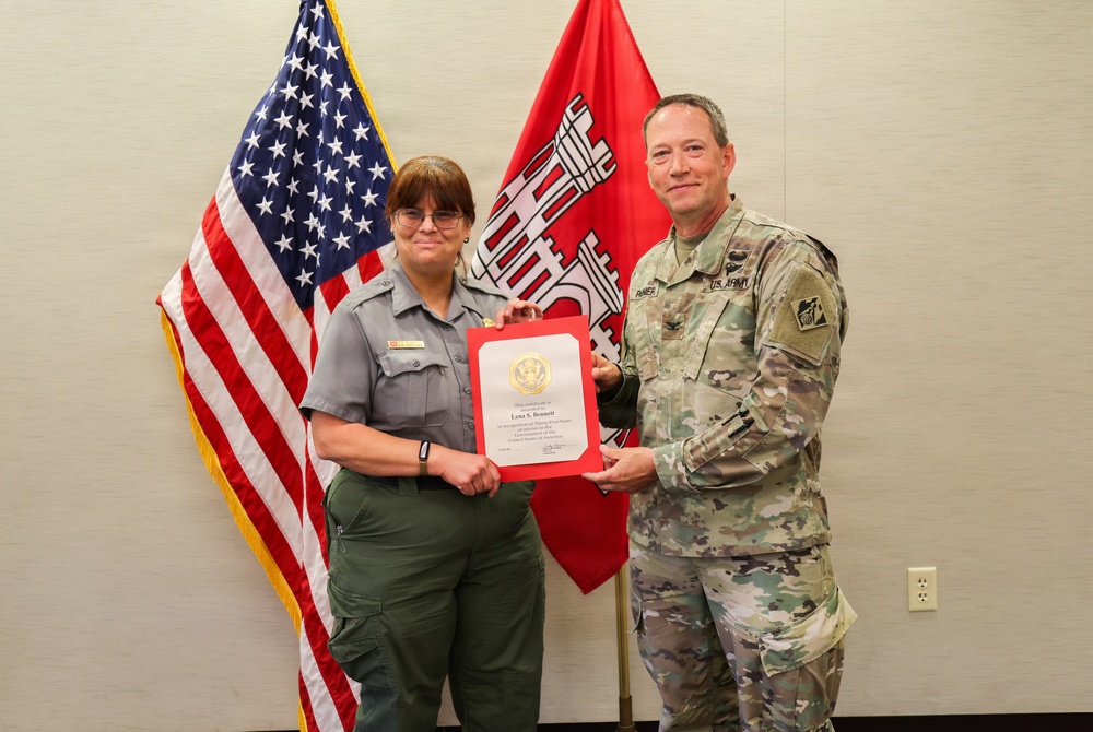 Rend Lake employee recieves 35-year service award