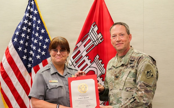 Rend Lake employee recieves 35-year service award