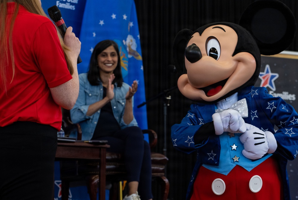 SLOTUS visits MacDill, reads to military families