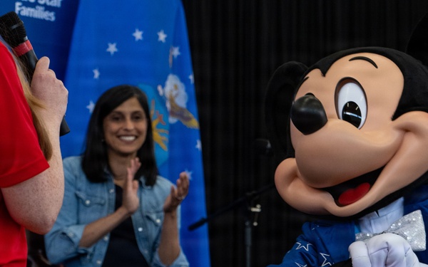 Second Lady Visits MacDill Youth Center to Promote Literacy