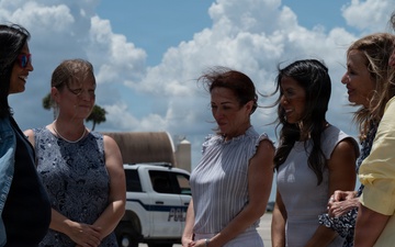 Second Lady greets MacDill Spouses