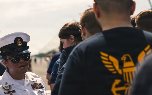 Future Sailors Recite the Oath of Enlistment at the Pocono Raceway