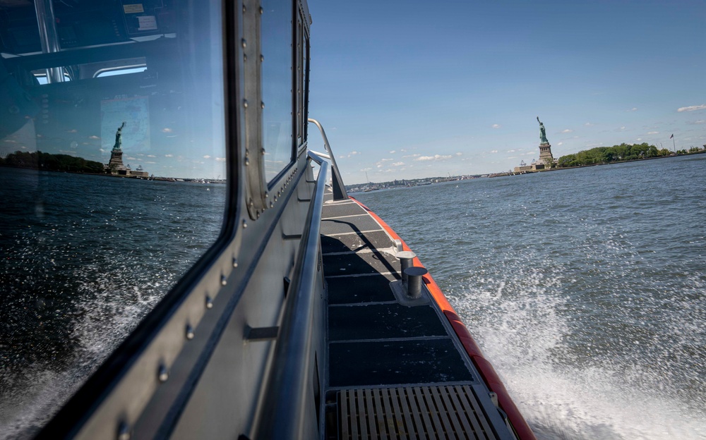 CJCS Tours Coast Guard Sector NY