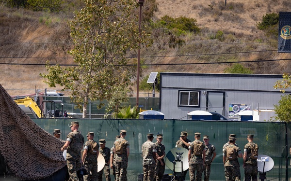 9th Communication Battalion hosts Marine-Option Shipmen for Static Display