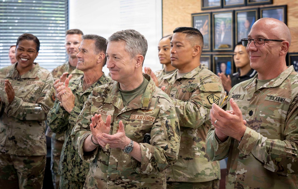 CJCS Visits NY MEPS
