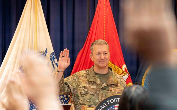 CJCS Administers Oath of Enlistment