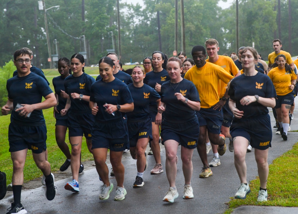 NMCCL Corpsmen hold birthday run and cake-cutting for the 128th Hospital Corpsman birthday