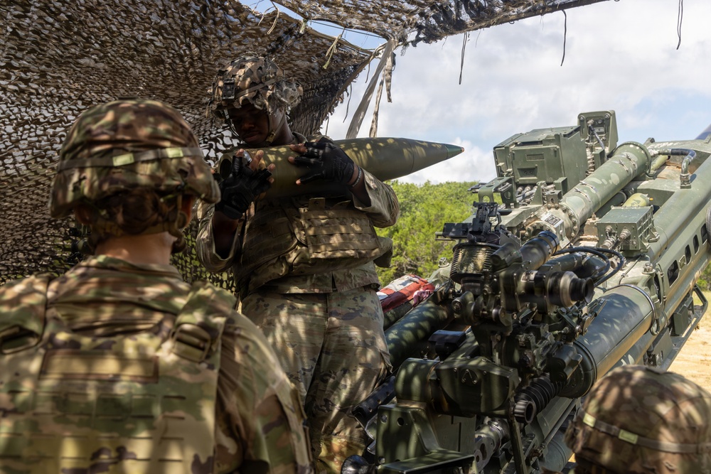 3rd Cavalry Regiment conducts artillery live-fire exercise