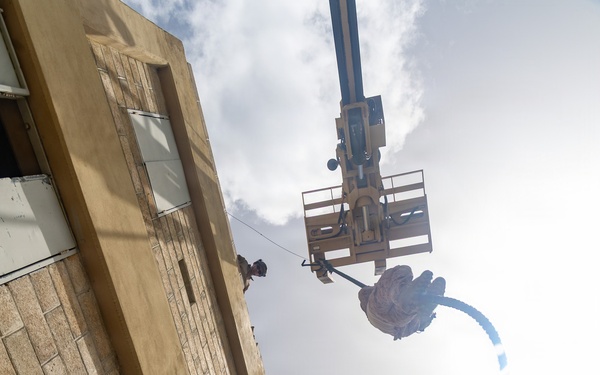 LCF-24: Fast-Rope Qualifications