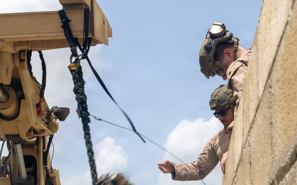 LCF-24: Fast-Rope Qualifications