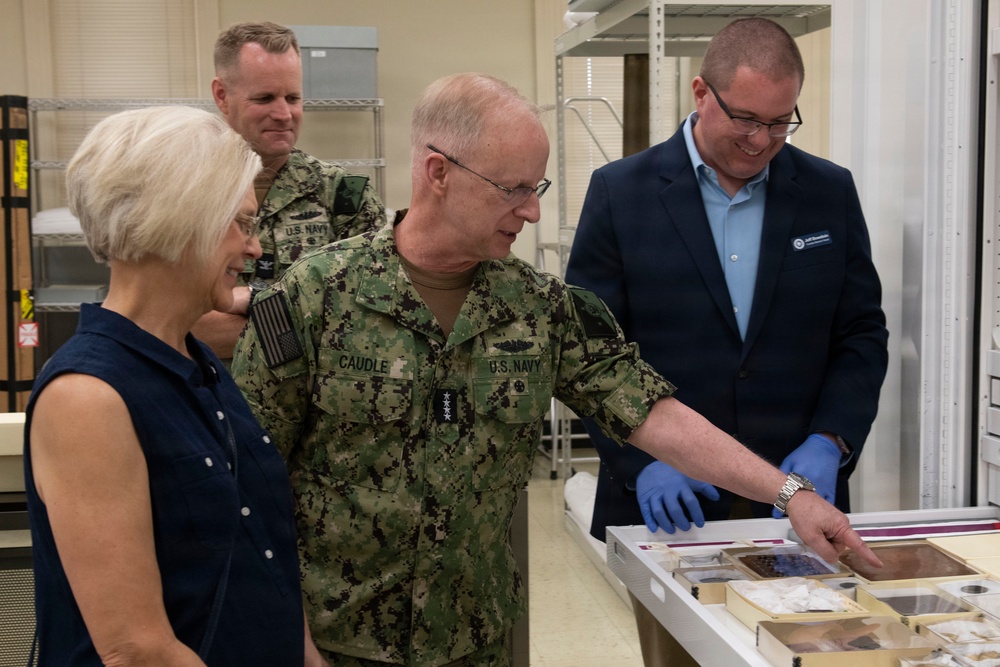 CNO Visits NHHC