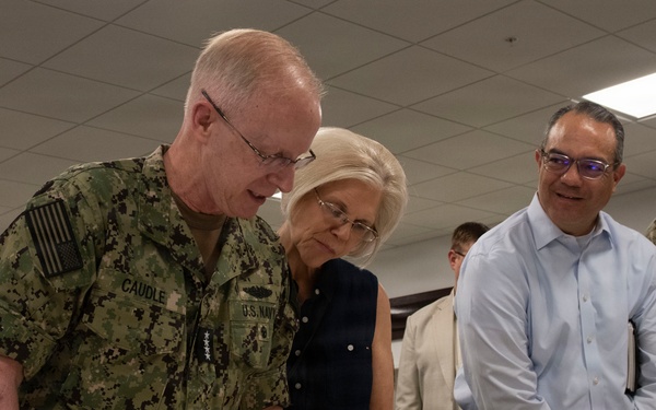 CNO Visits NHHC