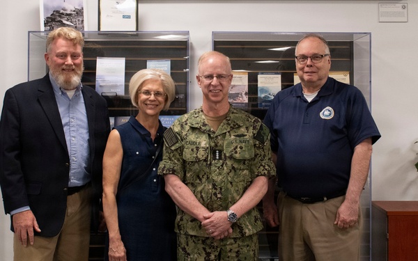 CNO Visits NHHC