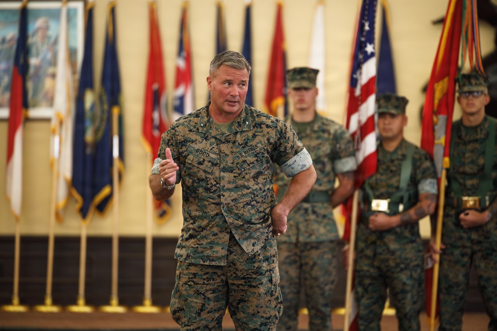 DVIDS - Images - TRNGCMD change of command ceremony [Image 11 of 11]