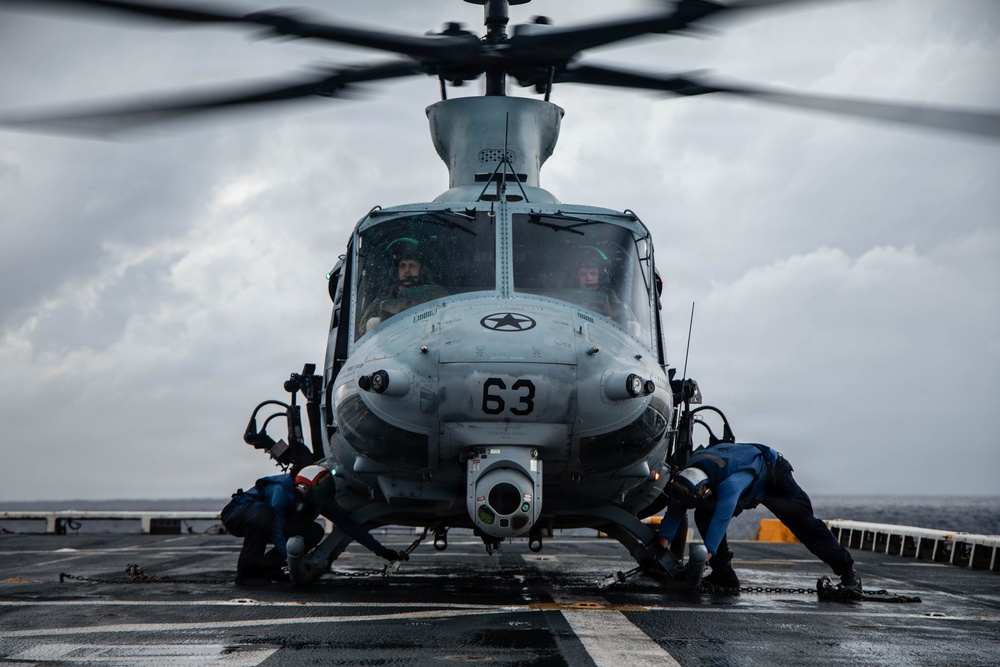 LCF-24: Midshipmen Fly With VMM-365 (Reinforced)