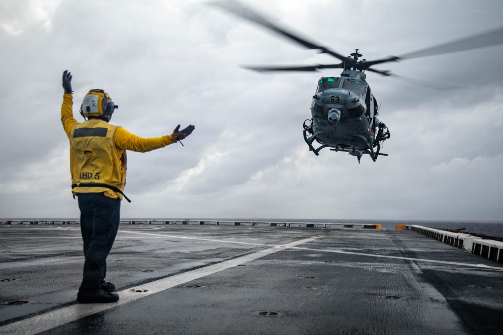 LCF-24: Midshipmen Fly With VMM-365 (Reinforced)