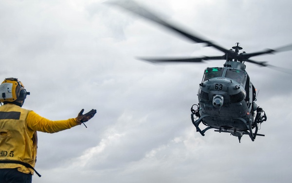 LCF-24: Midshipmen Fly With VMM-365 (Reinforced)