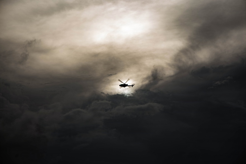 LCF-24: Midshipmen Fly With VMM-365 (Reinforced)